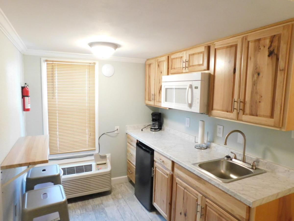 Budget Friendly Condo Perfect For A Romantic Getaway Within Walking Distance To The Beach! Gulf Shores Ngoại thất bức ảnh