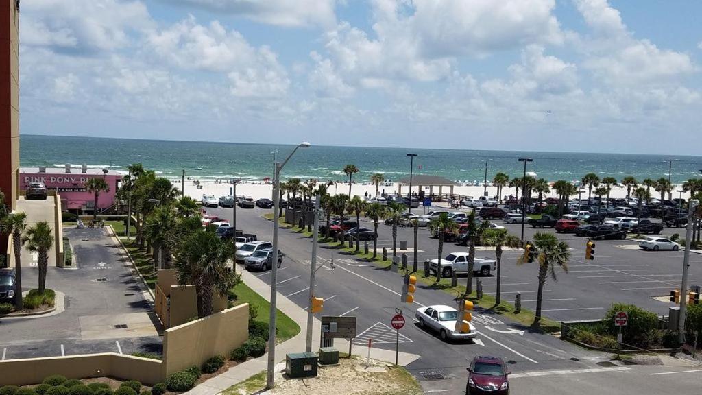 Budget Friendly Condo Perfect For A Romantic Getaway Within Walking Distance To The Beach! Gulf Shores Ngoại thất bức ảnh