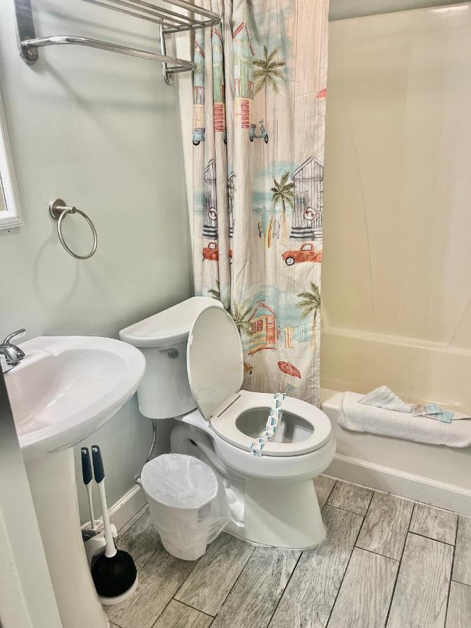 Budget Friendly Condo Perfect For A Romantic Getaway Within Walking Distance To The Beach! Gulf Shores Ngoại thất bức ảnh